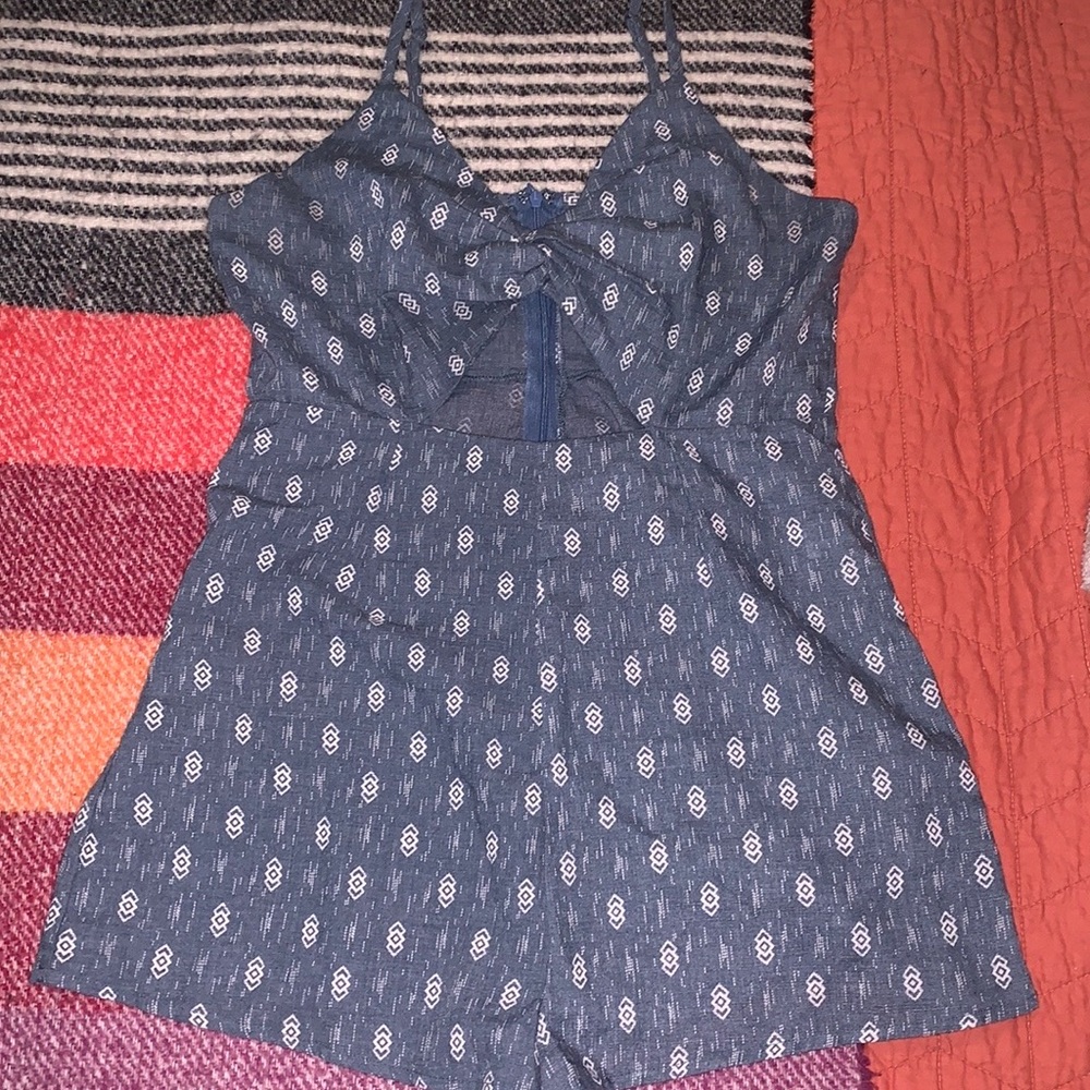 Size Medium Cut Out Boutique Lunik Blue and White Geometric Print Romper